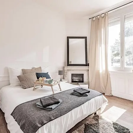 Apartament Luton 1 *